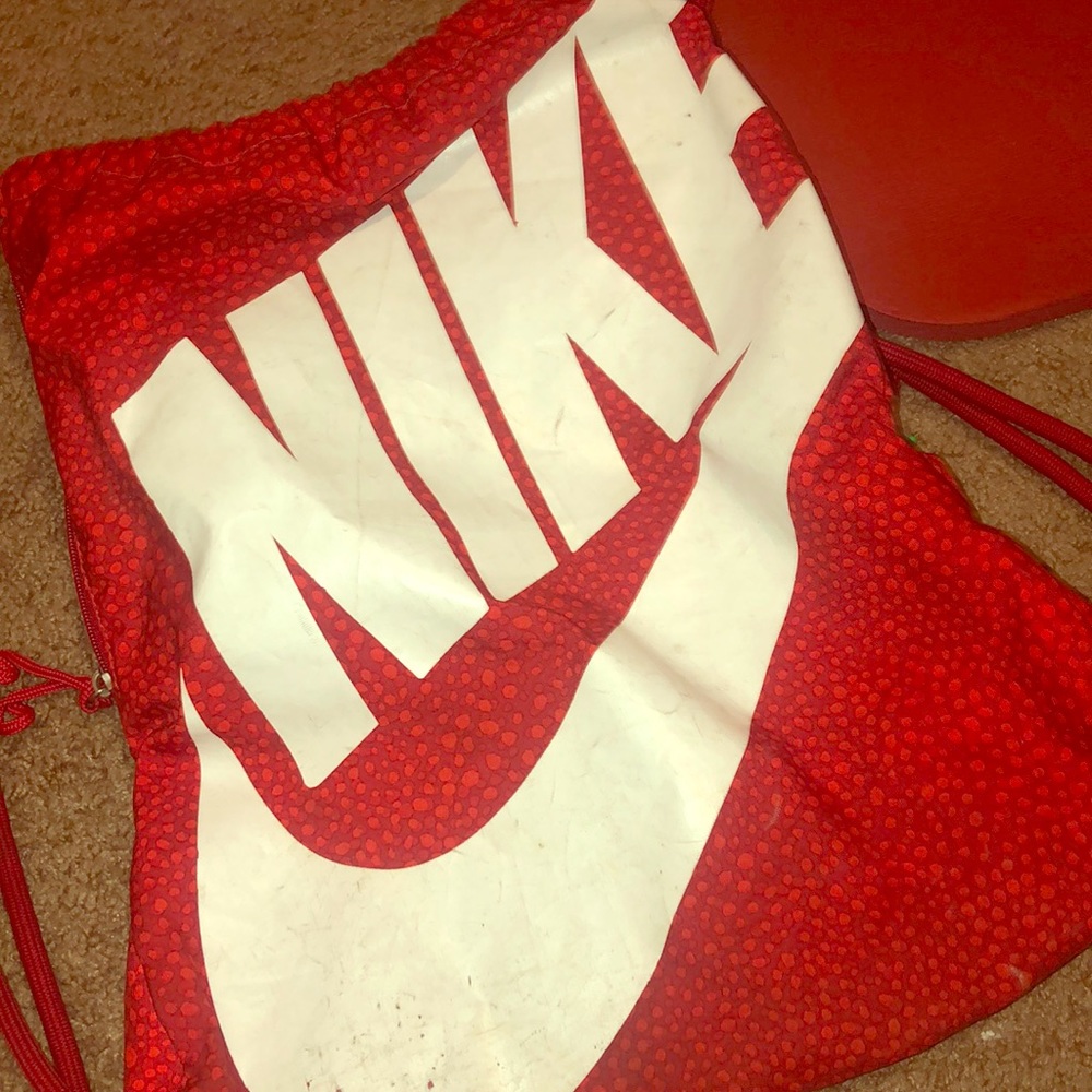 Nike athletic Bag🅱️🅱️🅱️